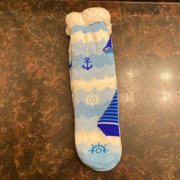 Sherpa Theme Socks Nautical Sail Boats one size fits most Non Slip WARM COZY 🥰 - Picture 5 of 14